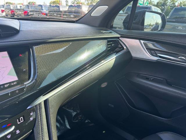 Used 2024 Cadillac XT6 Sport w/ Technology Package AWD/4WD image 23