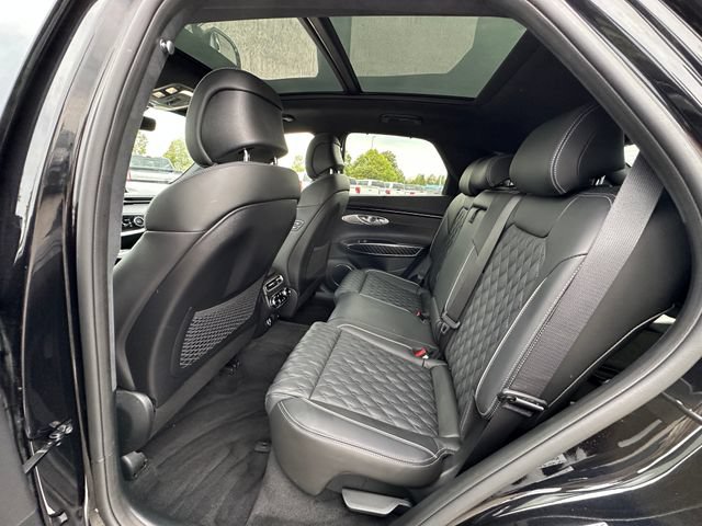 Used 2023 Genesis GV70 3.5T Sport w/ Sport Prestige Package AWD/4WD image 15
