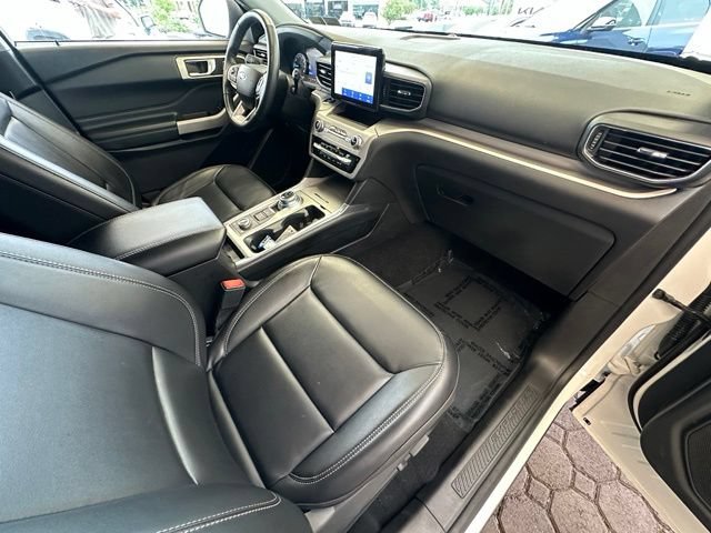 Certified 2023 Ford Explorer XLT w/ Equipment Group 202A AWD/4WD image 24