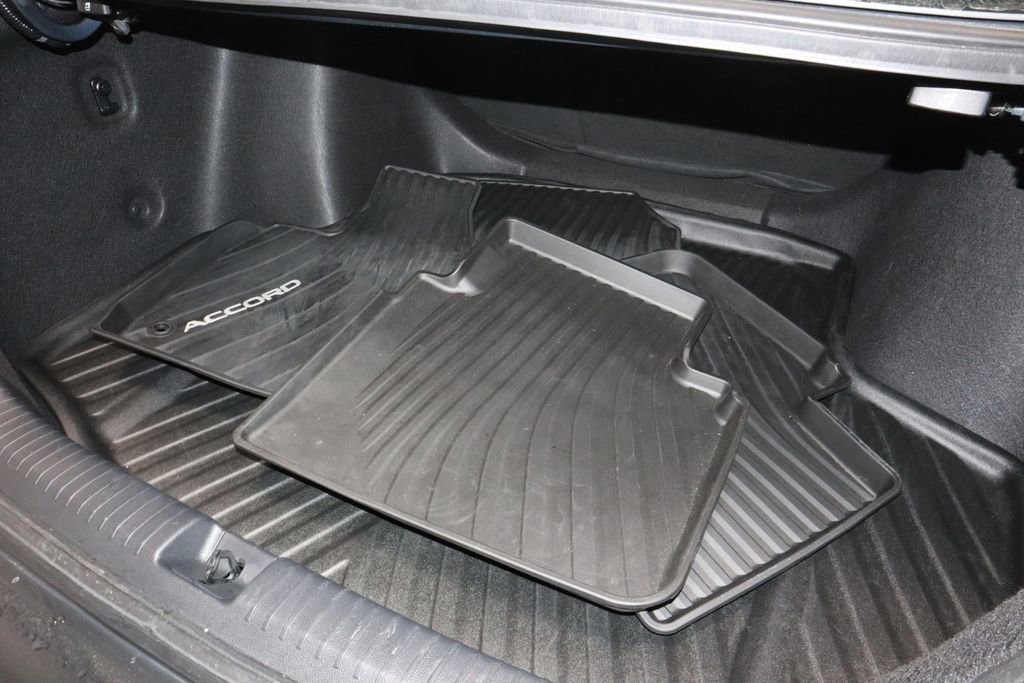 Used 2025 Honda Accord Touring image 15