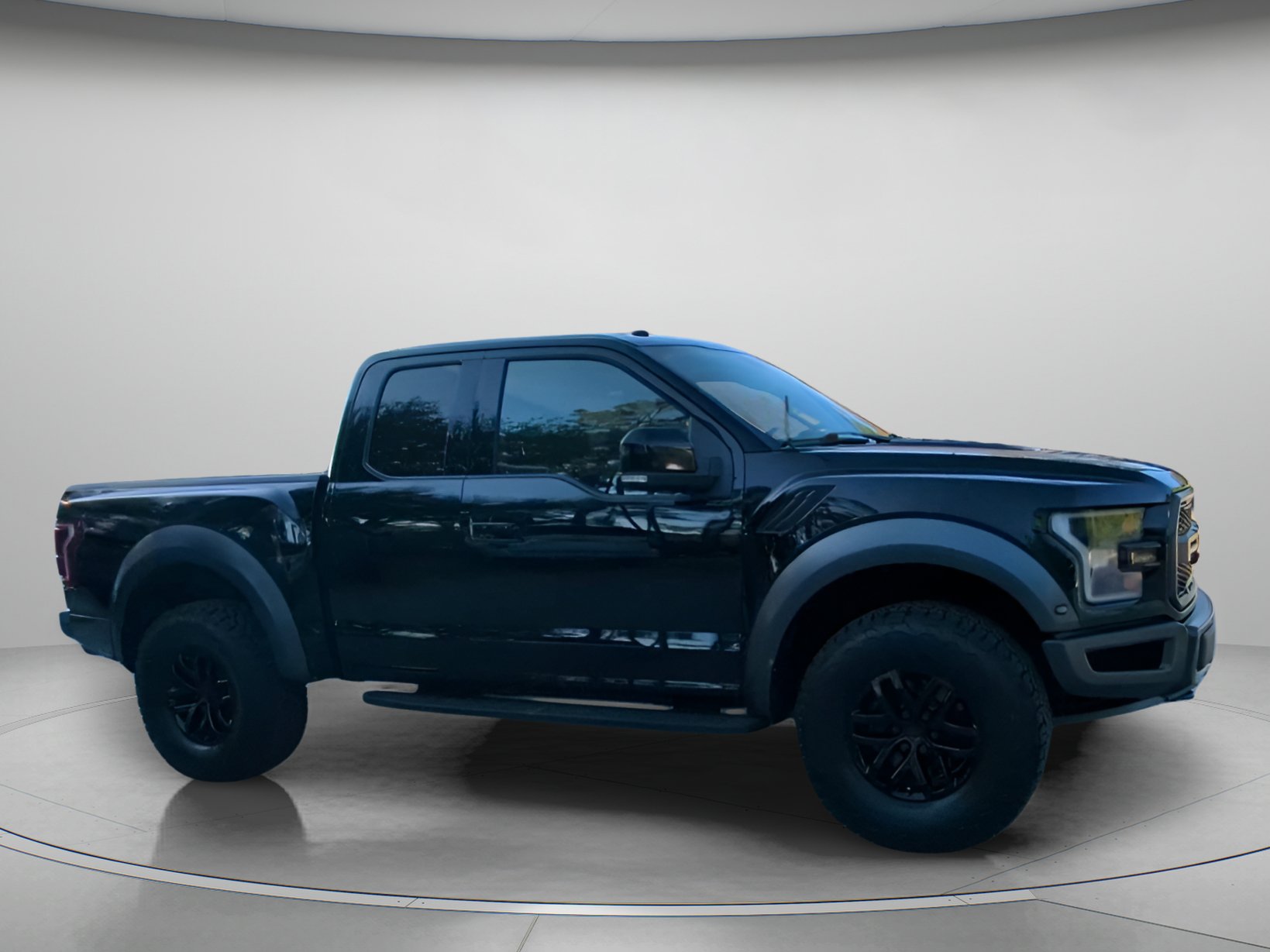 Certified 2018 Ford F150 Raptor w/ Equipment Group 802A Luxury AWD/4WD image 35