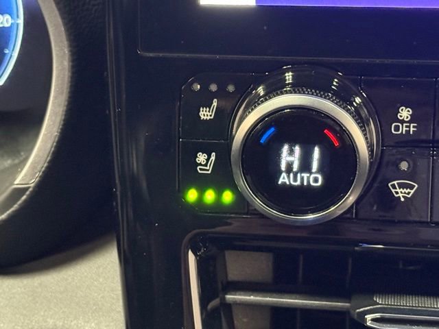 Used 2023 Toyota Highlander Limited image 30