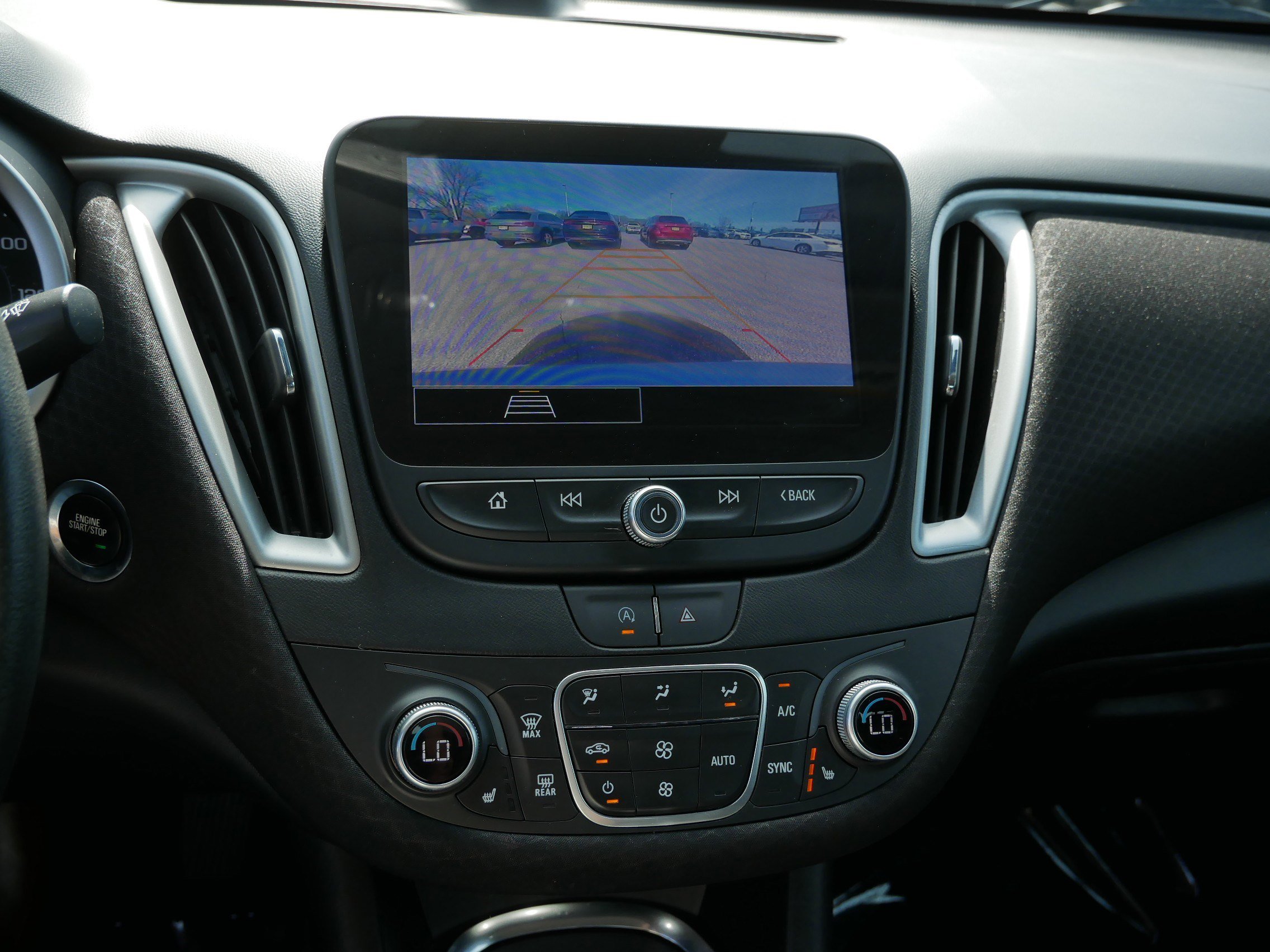 Used 2024 Chevrolet Malibu LT FWD image 31