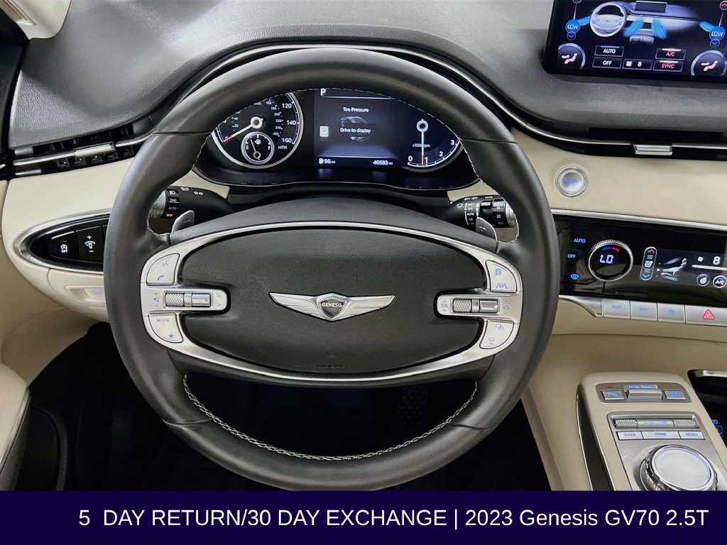Used 2023 Genesis GV70 2.5T w/ Select Package AWD/4WD image 14