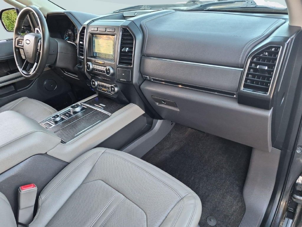 Certified 2018 Ford Expedition Limited AWD/4WD image 29