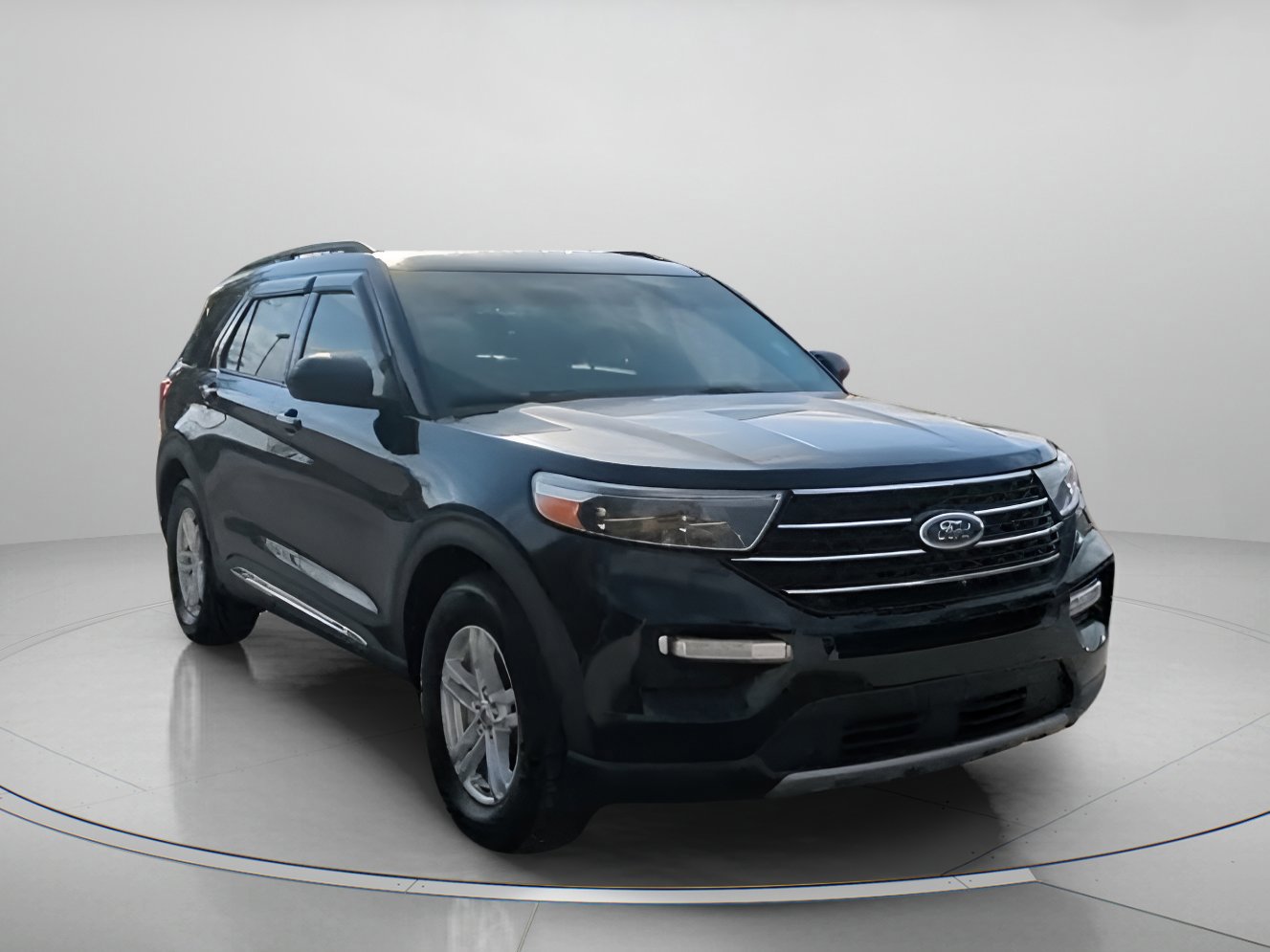 Certified 2022 Ford Explorer XLT w/ Equipment Group 202A image 28