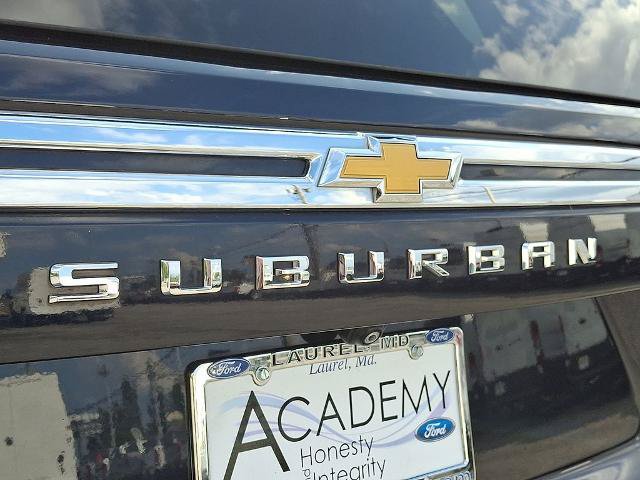 Used 2022 Chevrolet Suburban LT AWD/4WD image 33