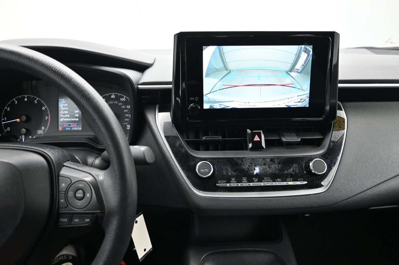 Used 2024 Toyota Corolla LE FWD image 33