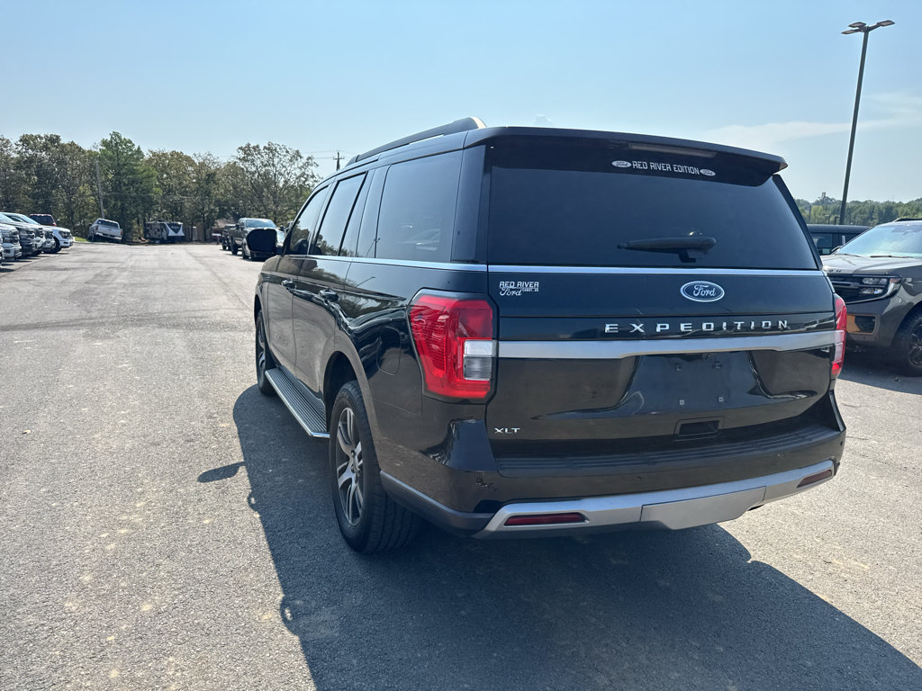 Certified 2023 Ford Expedition XLT RWD image 7