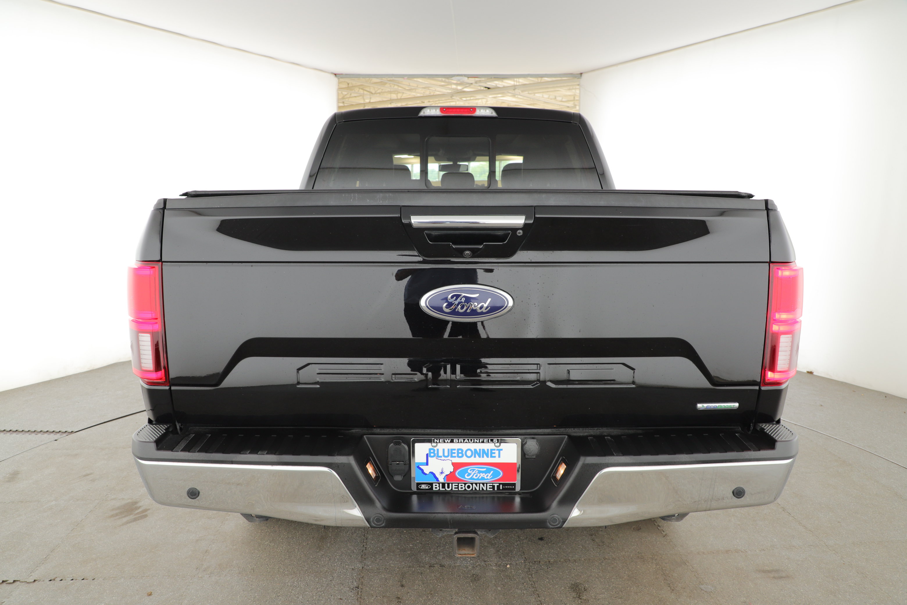 Certified 2020 Ford F150 Lariat w/ Equipment Group 502A Luxury AWD/4WD image 4