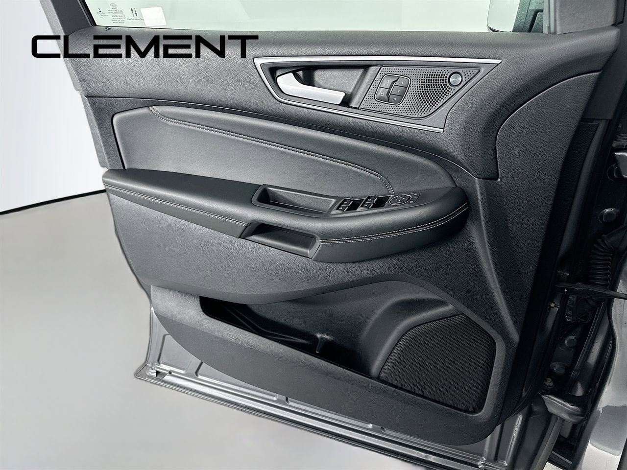 Certified 2022 Ford Edge Titanium image 27