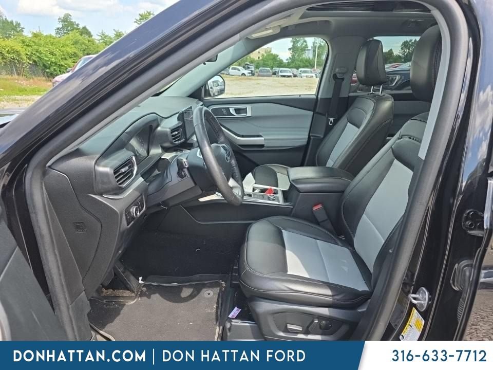 Certified 2023 Ford Explorer XLT w/ Equipment Group 202A AWD/4WD image 7