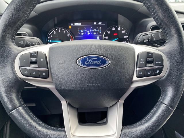 Certified 2022 Ford Explorer XLT w/ Equipment Group 202A image 18