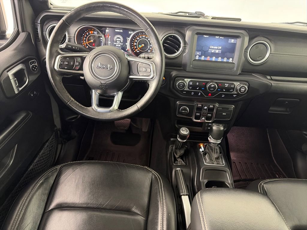 Used 2018 Jeep Wrangler Unlimited Sahara w/ Cold Weather Group AWD/4WD image 14