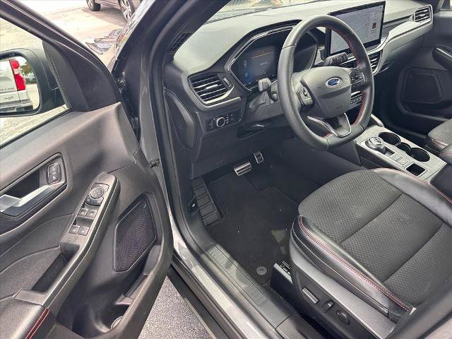 Certified 2024 Ford Escape ST-Line w/ Tech Pack #1 FWD image 9