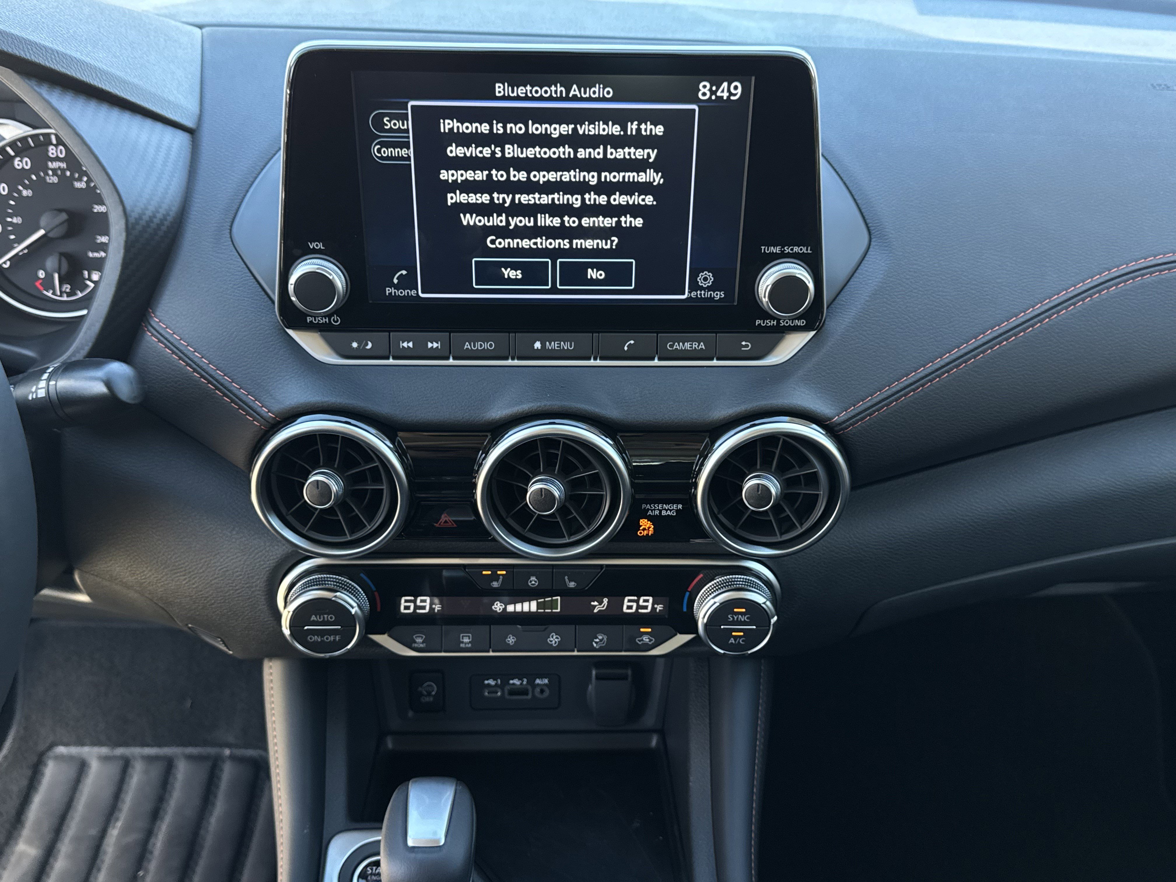 Used 2025 Nissan Sentra SR w/ SR Premium Package image 18