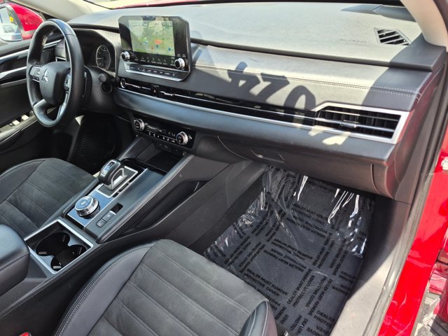 Used 2024 Mitsubishi Outlander SE FWD image 31