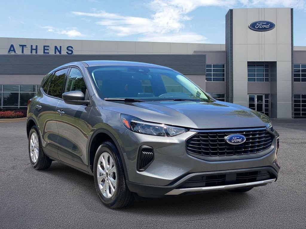 Certified 2025 Ford Escape Active FWD image 1