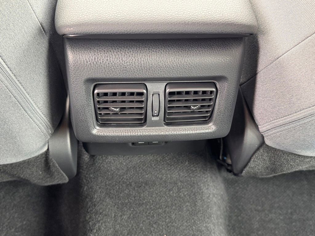 Used 2025 Toyota Camry LE FWD image 29