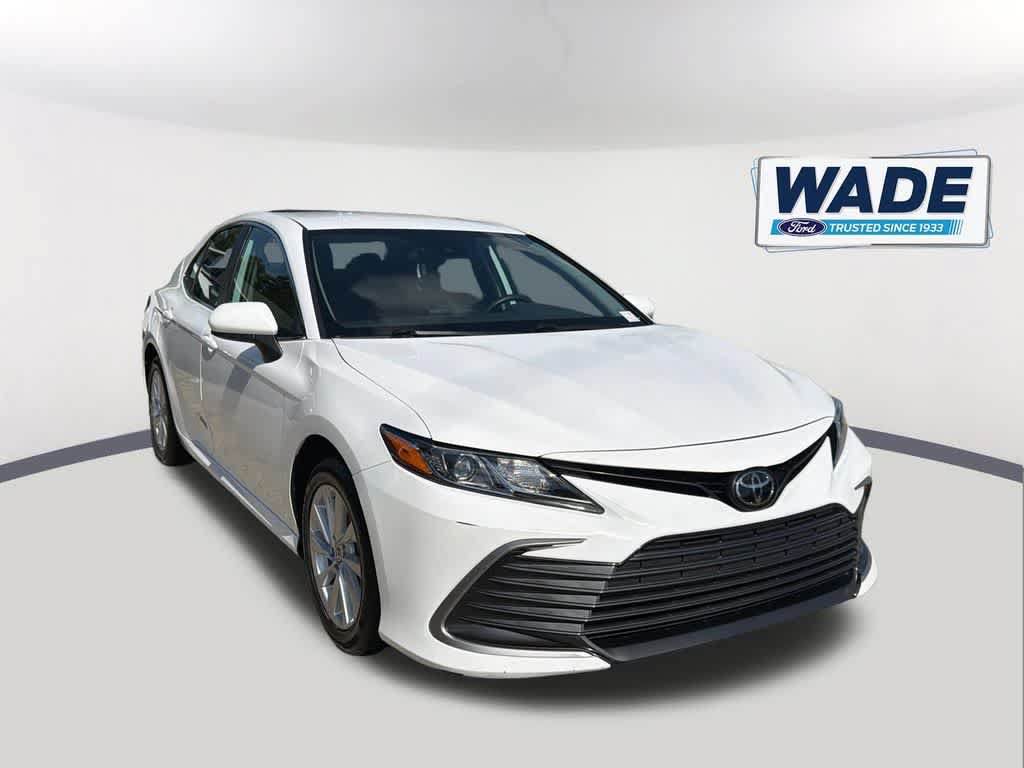 Used 2024 Toyota Camry LE AWD/4WD image 3