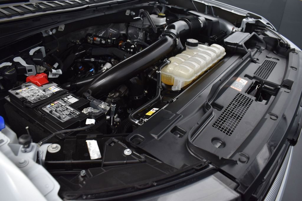 Certified 2025 Ford Expedition Platinum AWD/4WD image 32