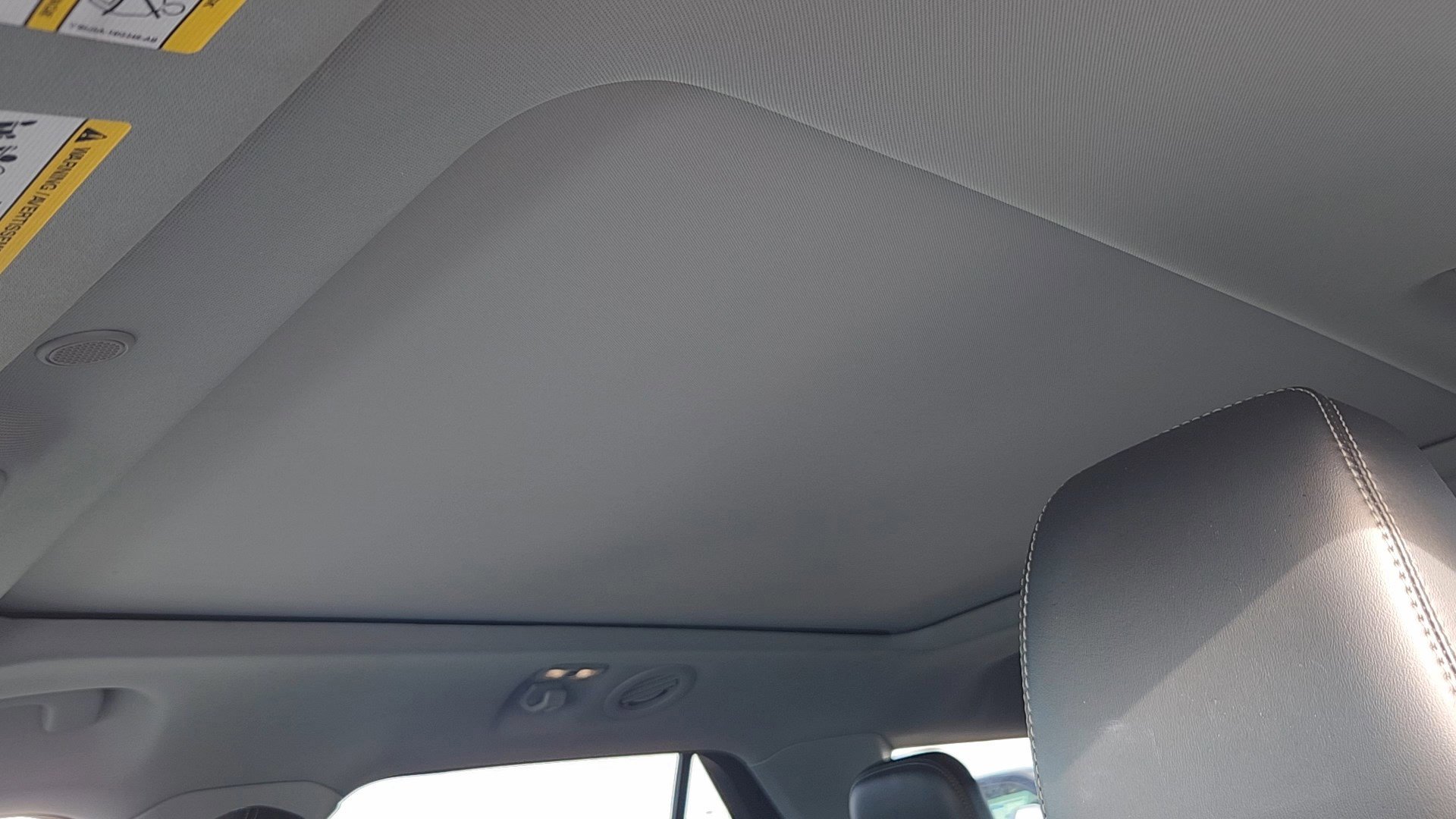 Certified 2024 Ford Explorer XLT w/ Equipment Group 202A image 11