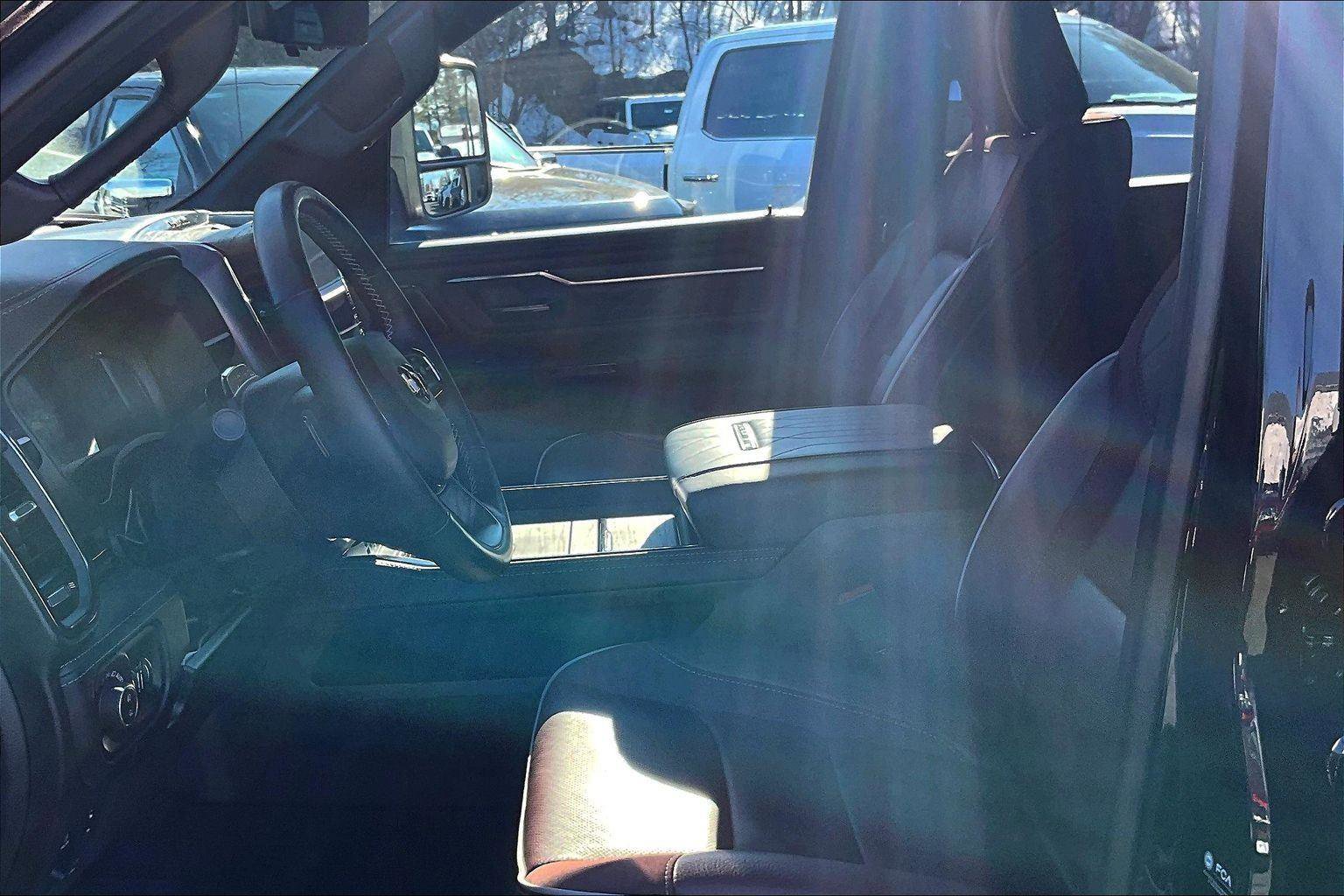 Used 2025 RAM 1500 Limited image 24