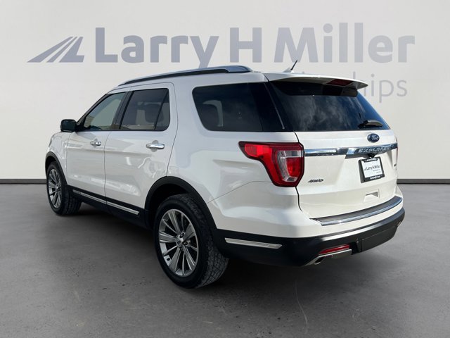 Certified 2018 Ford Explorer Limited image 3