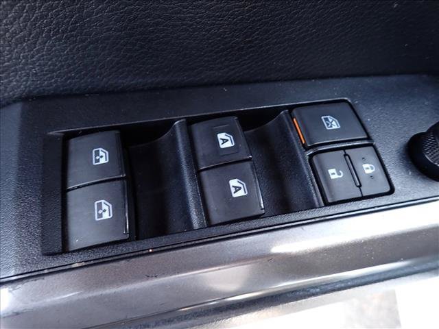Used 2019 Toyota Tacoma TRD Off-Road AWD/4WD image 11