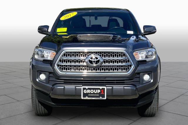 Used 2017 Toyota Tacoma TRD Sport w/ Premium & Technology Package AWD/4WD image 4