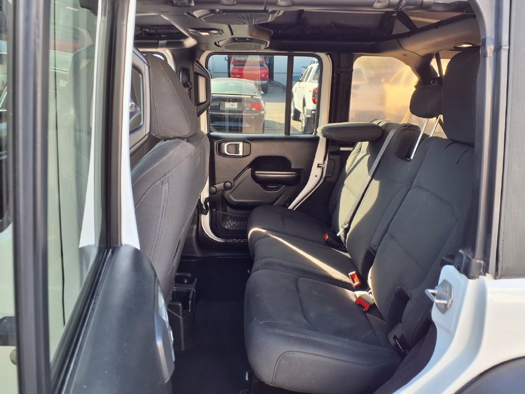 Used 2018 Jeep Wrangler Unlimited Sport AWD/4WD image 24