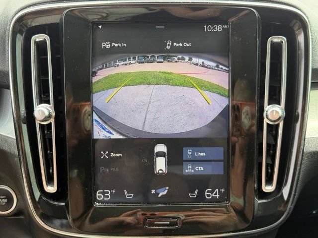 Used 2019 Volvo XC40 T5 Momentum AWD/4WD image 16