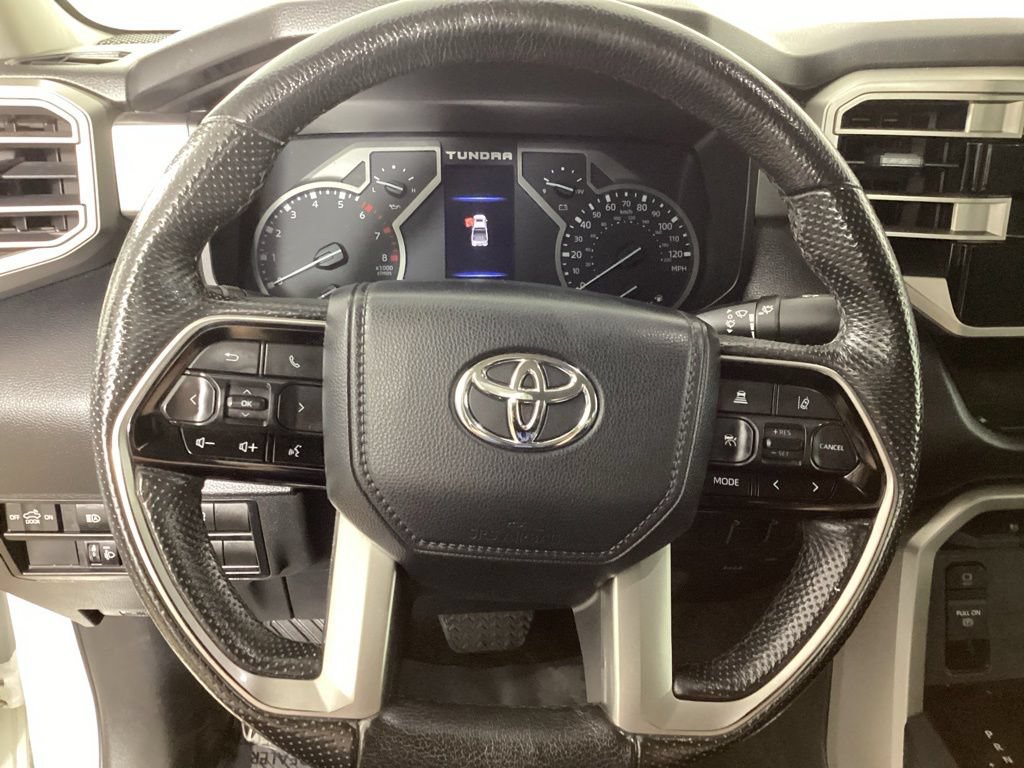 Used 2022 Toyota Tundra SR5 AWD/4WD image 17