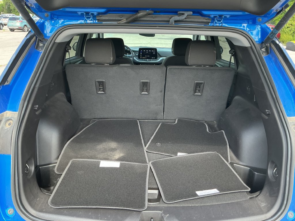 Used 2024 Chevrolet Blazer LT w/ Convenience Package FWD image 21