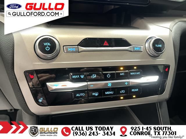 Certified 2023 Ford Explorer XLT w/ Equipment Group 202A RWD image 27