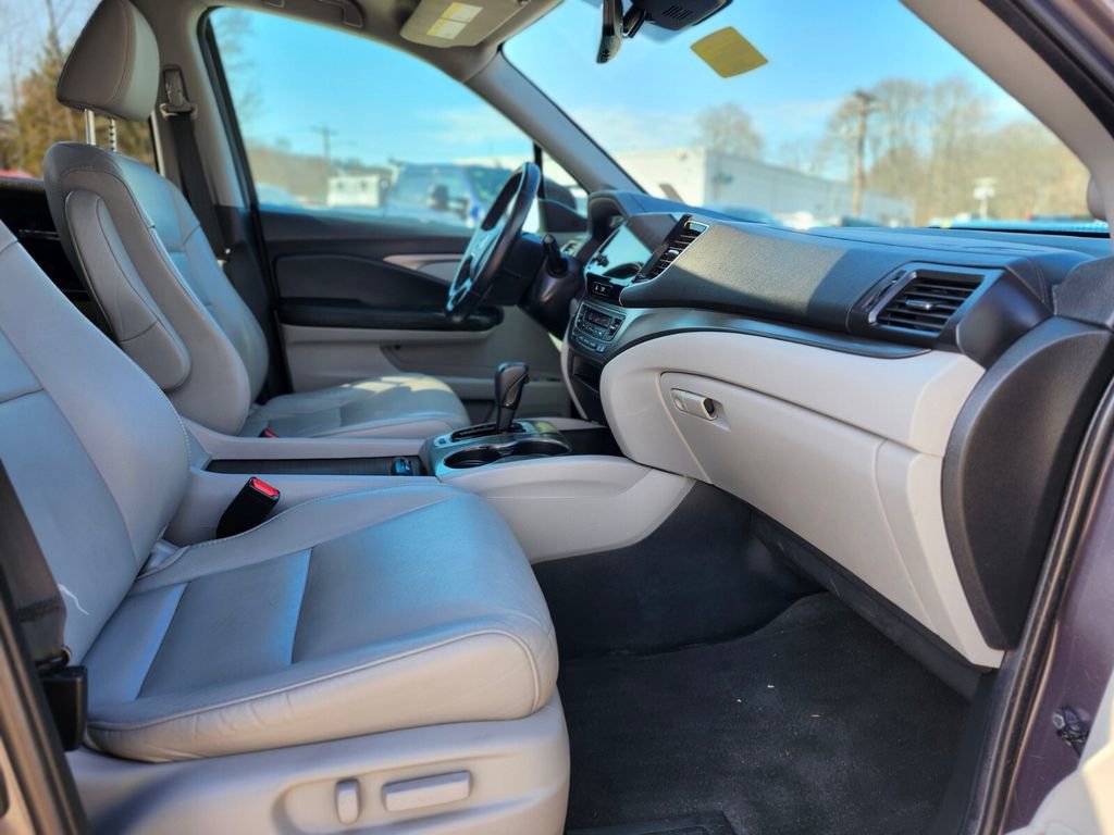 Used 2019 Honda Pilot EX-L image 11