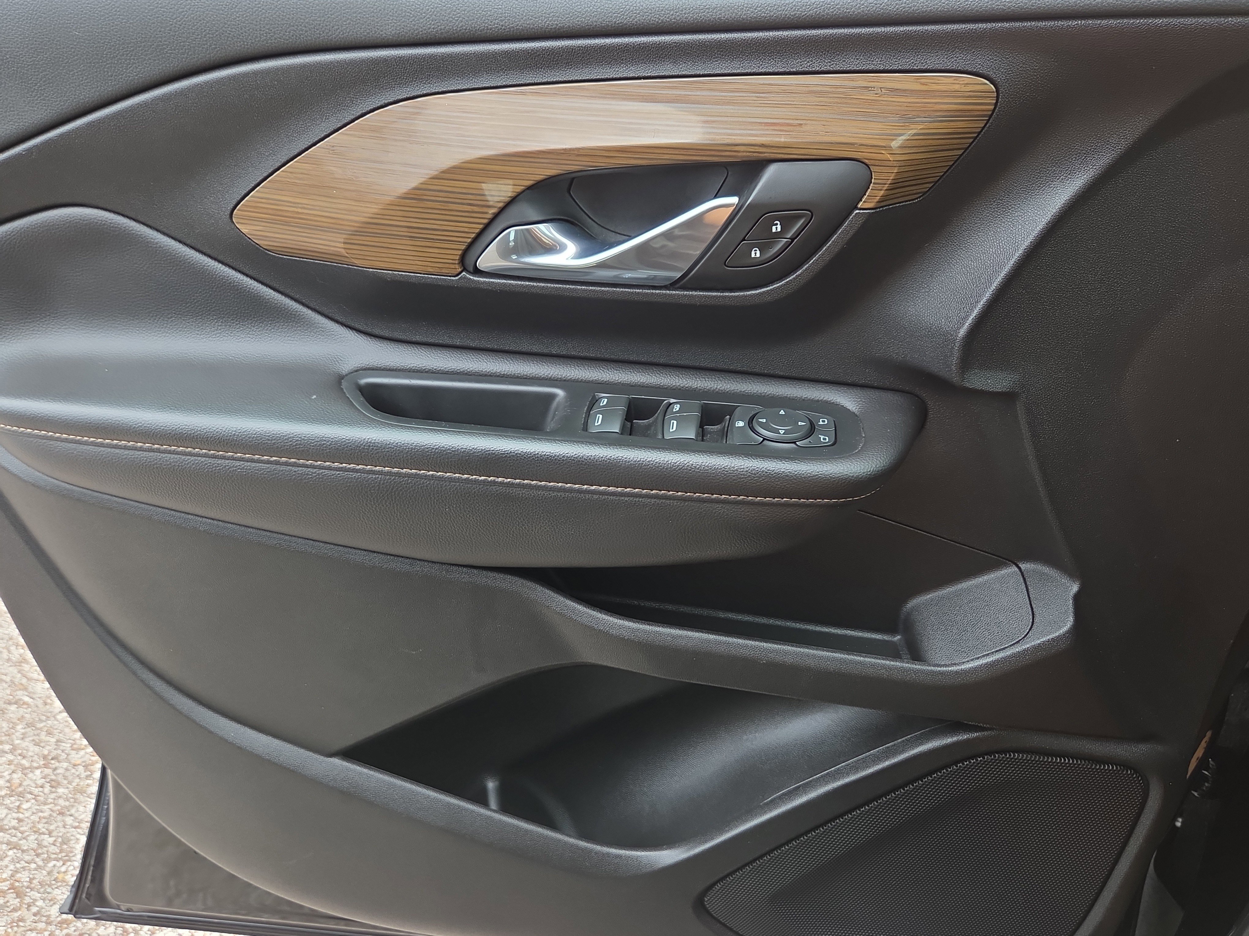 Used 2019 GMC Terrain SLE image 14