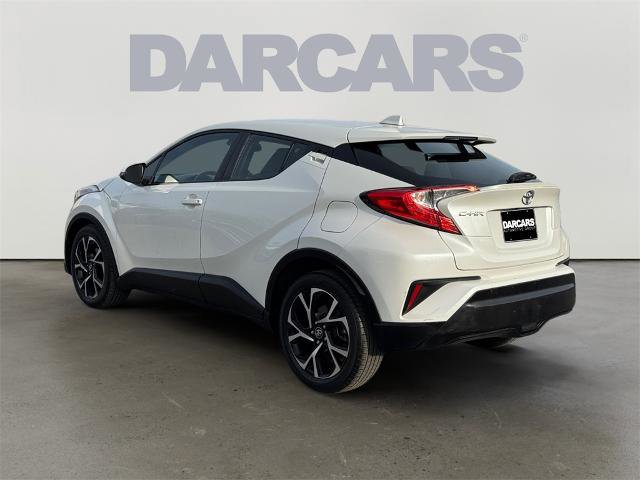 Used 2019 Toyota C-HR XLE image 2