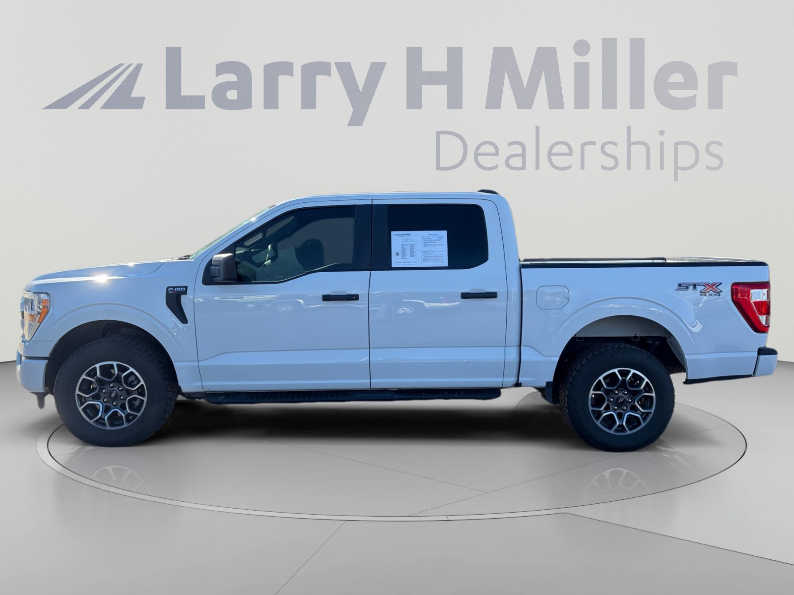 Certified 2021 Ford F150 XL w/ STX Appearance Package AWD/4WD image 2