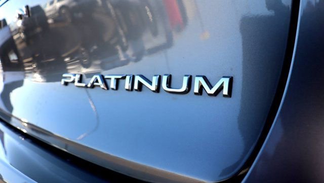 Used 2026 Toyota Crown Platinum image 12