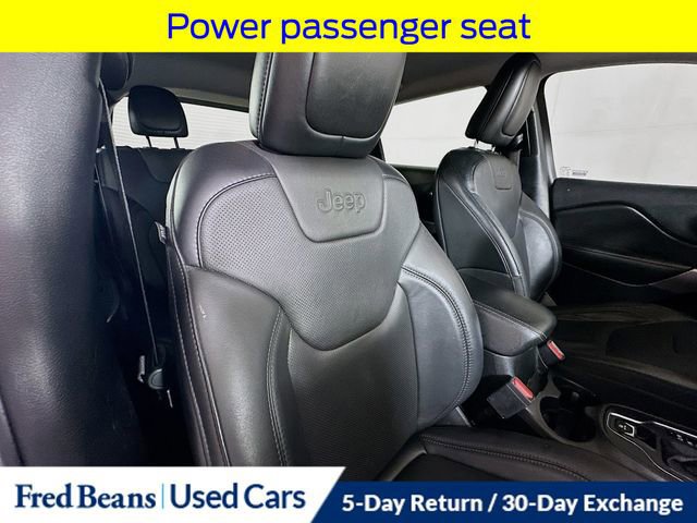 Used 2021 Jeep Cherokee Latitude Lux w/ Comfort/Convenience Group image 32