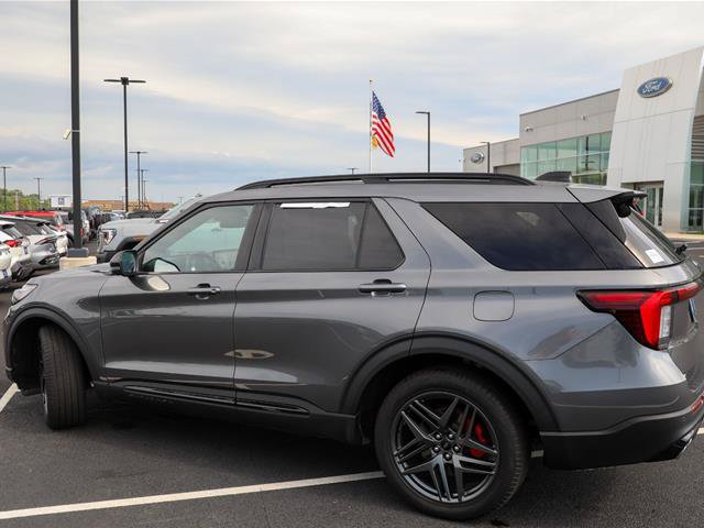 Certified 2025 Ford Explorer ST w/ Sun And Sound Package AWD/4WD image 19