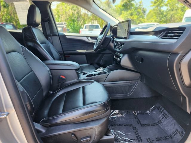 Certified 2023 Ford Escape Platinum AWD/4WD image 11