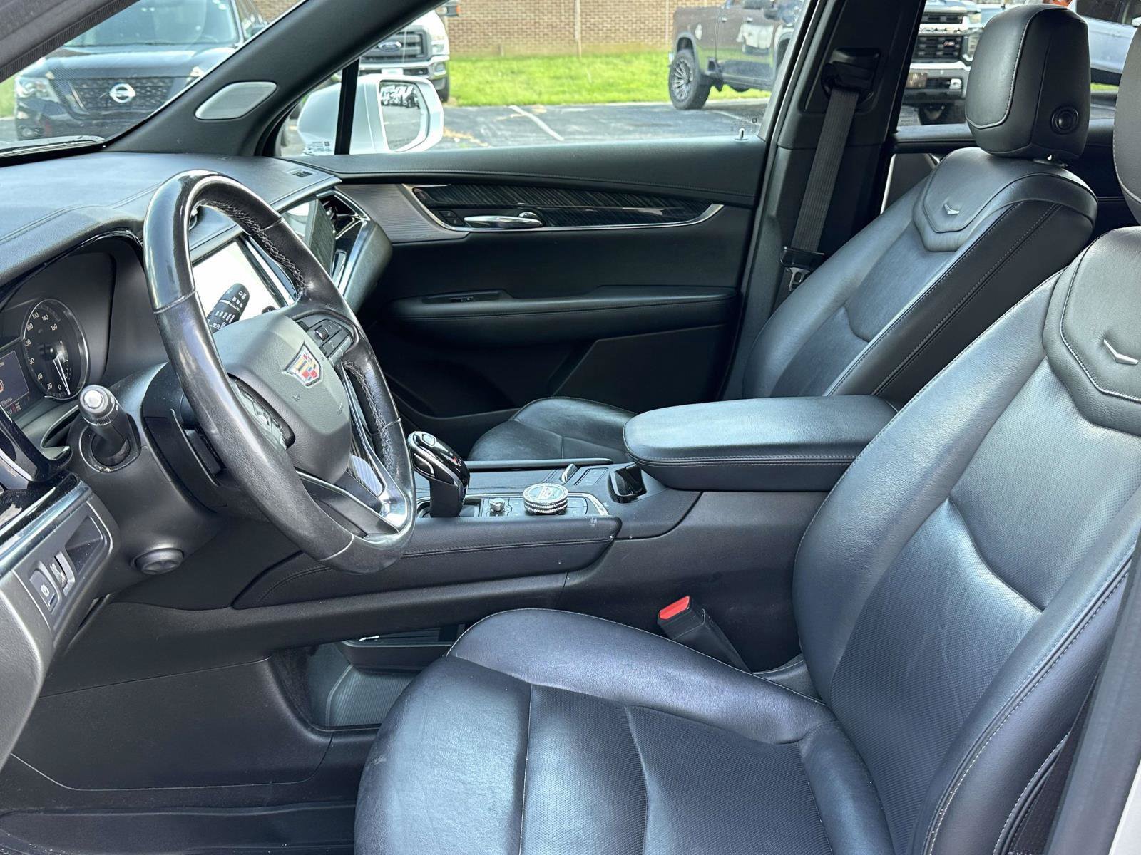 Used 2020 Cadillac XT6 Premium Luxury AWD/4WD image 9