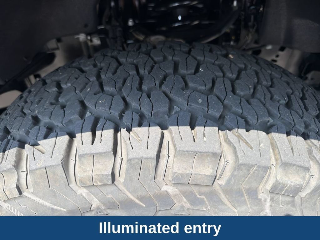 Certified 2025 Ford F150 Raptor w/ Equipment Group 803A Raptor R AWD/4WD image 31
