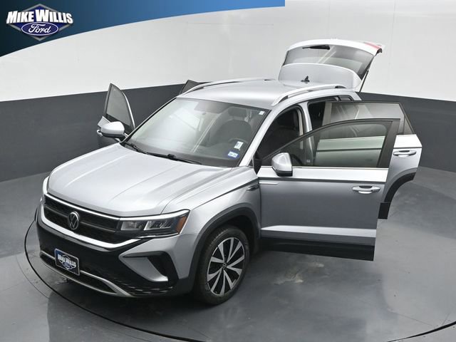 Used 2022 Volkswagen Taos SE FWD image 26