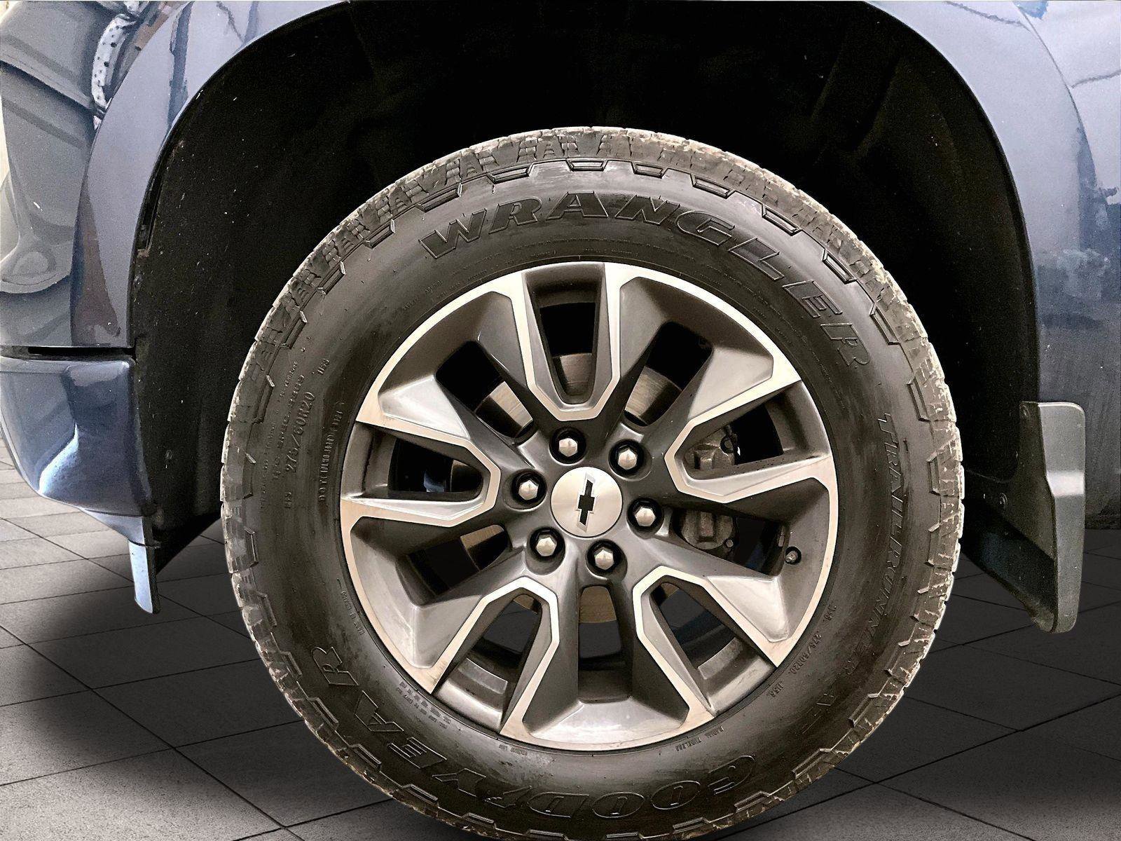 Used 2022 Chevrolet Silverado 1500 RST w/ RST All Star Premium Package AWD/4WD image 9