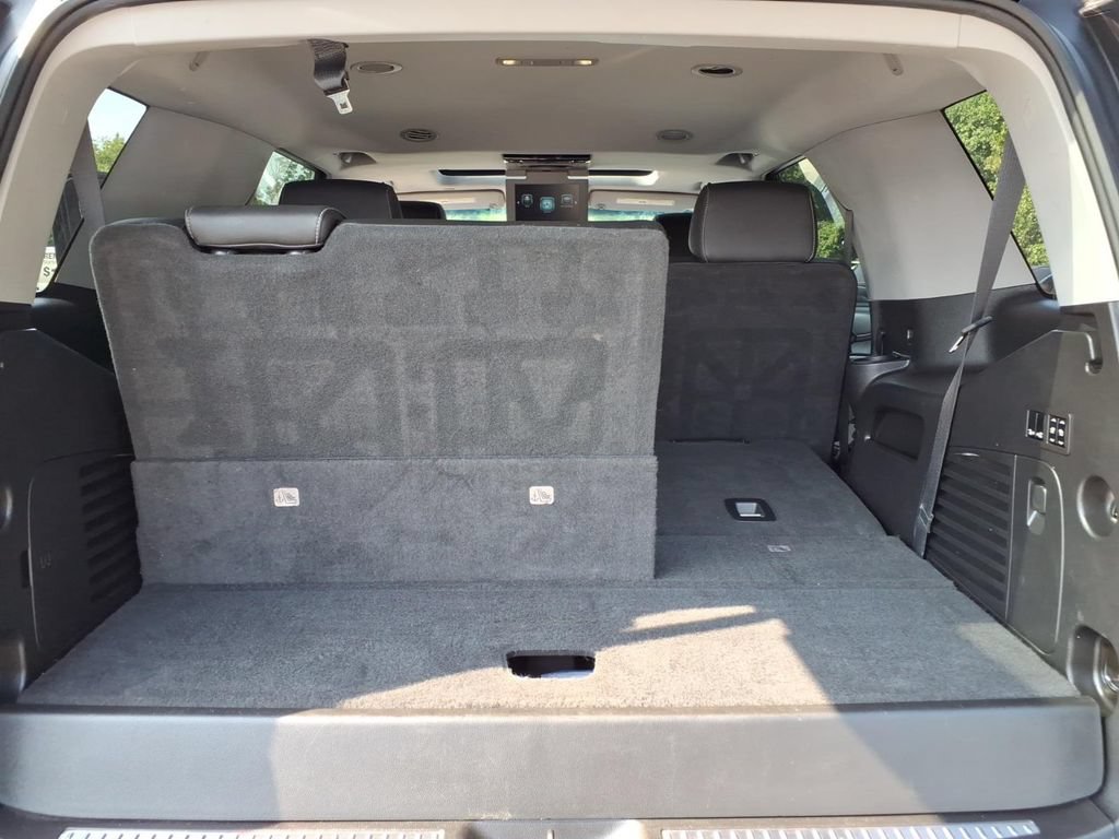 Used 2018 Chevrolet Tahoe LT AWD/4WD image 32