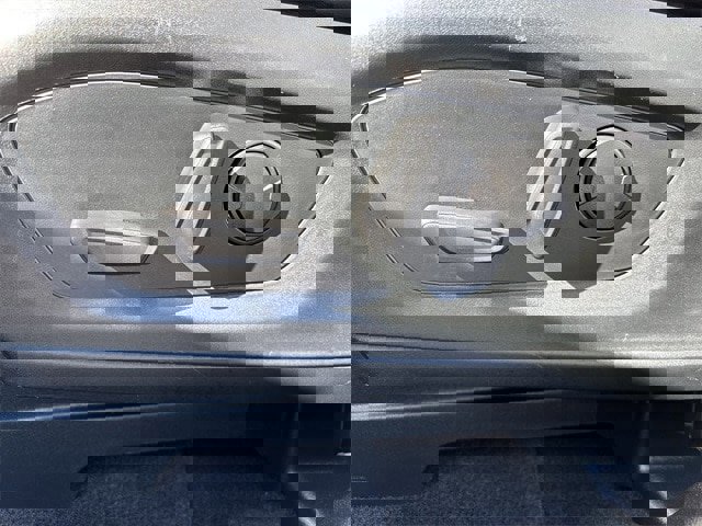 Certified 2023 Ford Explorer XLT w/ Equipment Group 202A image 4