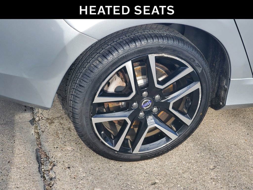 Used 2017 Volvo S60 T5 Dynamic image 5